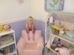 Ava_pinkchair.JPG
